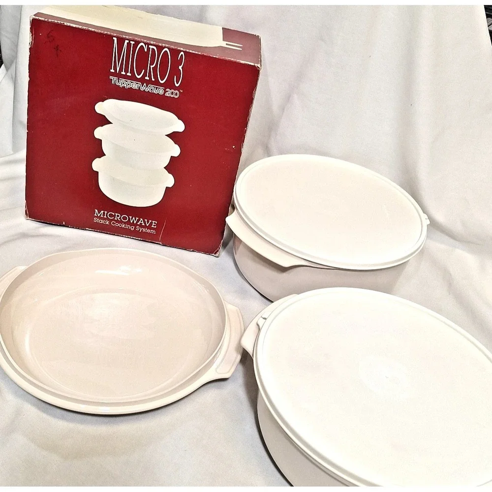 TUPPERWARE 200 Micro 3 Microwave Stack Cooking System 5 Piece incl 2 Lids‎